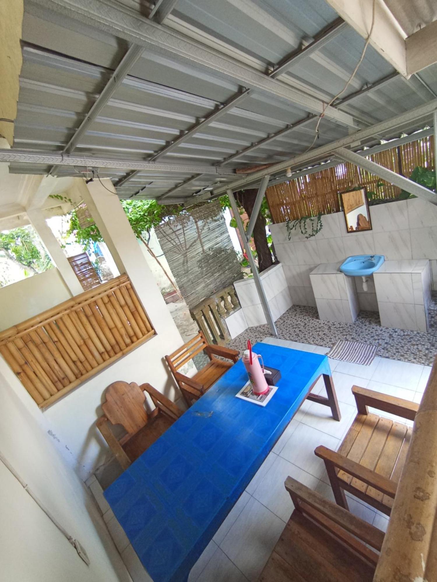 פראיה Pedek Homestay מראה חיצוני תמונה